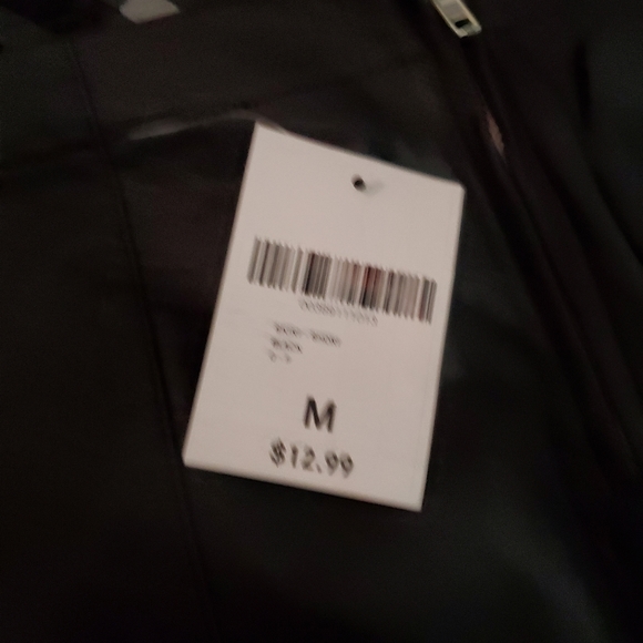 Forever21 faux leather skirt - Picture 3 of 4